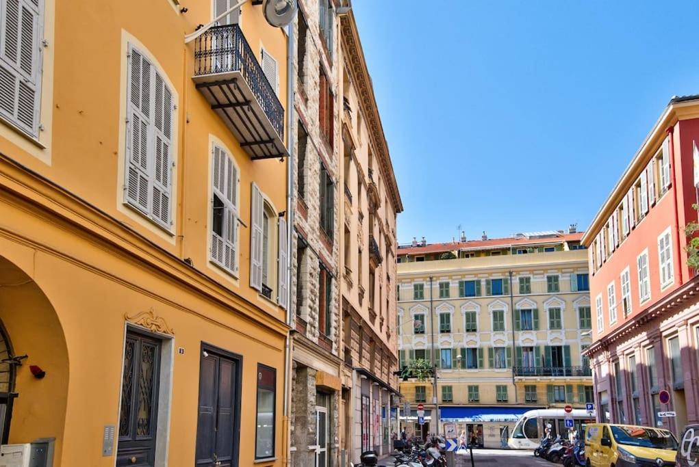Very Nice 2P With All Comfort, City Center Ac/Wifi Bagian luar foto